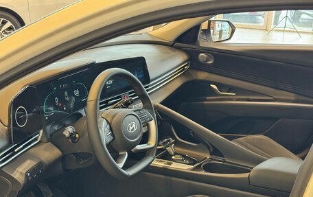 Hyundai Elantra, 2024 год, 2 550 000 рублей, 12 фотография