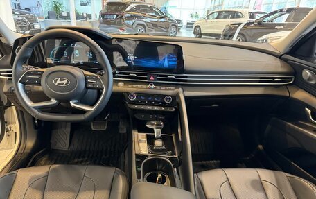 Hyundai Elantra, 2024 год, 2 550 000 рублей, 14 фотография