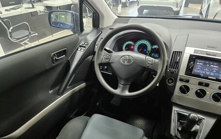 Toyota Corolla Verso I, 2007 год, 996 000 рублей, 27 фотография