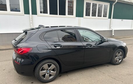 BMW 1 серия, 2020 год, 2 200 000 рублей, 11 фотография