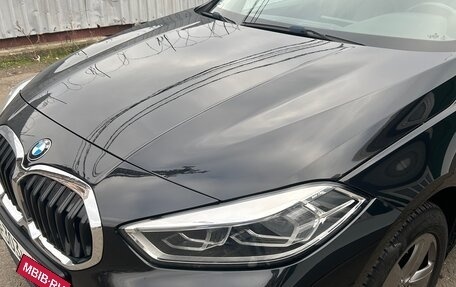 BMW 1 серия, 2020 год, 2 200 000 рублей, 5 фотография