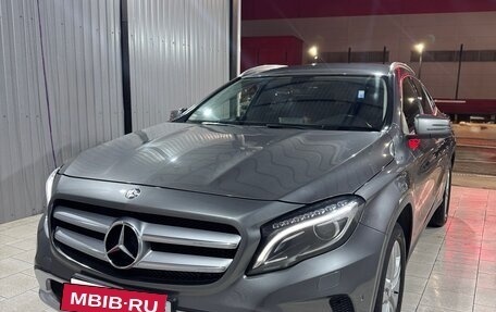 Mercedes-Benz GLA, 2015 год, 1 400 000 рублей, 2 фотография