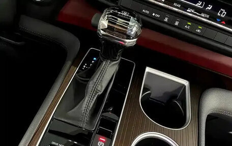 Toyota Sienna, 2023 год, 3 256 000 рублей, 15 фотография