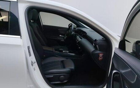 Mercedes-Benz A-Класс, 2022 год, 1 980 007 рублей, 3 фотография