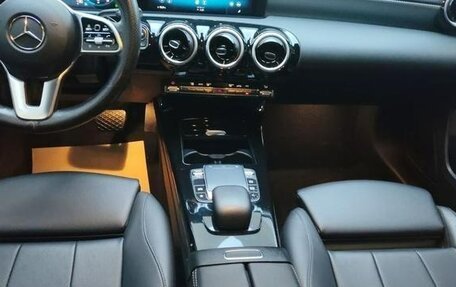 Mercedes-Benz A-Класс, 2022 год, 1 980 007 рублей, 6 фотография