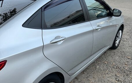 Hyundai Solaris II рестайлинг, 2016 год, 1 070 000 рублей, 5 фотография