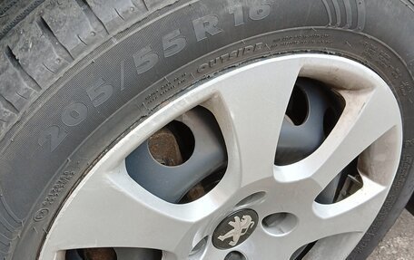 Peugeot 408 I рестайлинг, 2015 год, 800 000 рублей, 13 фотография