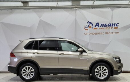 Volkswagen Tiguan II, 2020 год, 2 520 000 рублей, 2 фотография