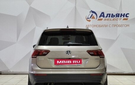 Volkswagen Tiguan II, 2020 год, 2 520 000 рублей, 4 фотография