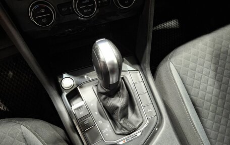 Volkswagen Tiguan II, 2020 год, 2 520 000 рублей, 34 фотография