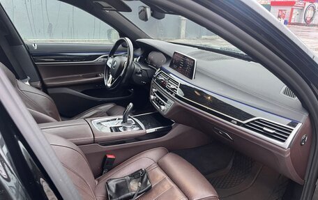 BMW 7 серия, 2019 год, 5 700 000 рублей, 6 фотография