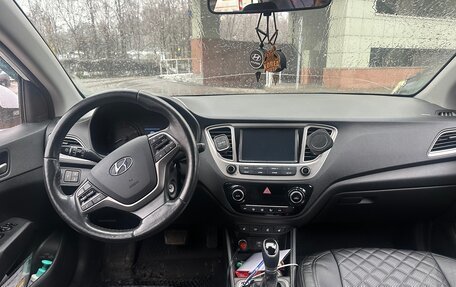 Hyundai Solaris II рестайлинг, 2019 год, 1 000 000 рублей, 1 фотография