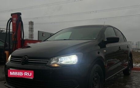 Volkswagen Polo VI (EU Market), 2011 год, 585 000 рублей, 3 фотография