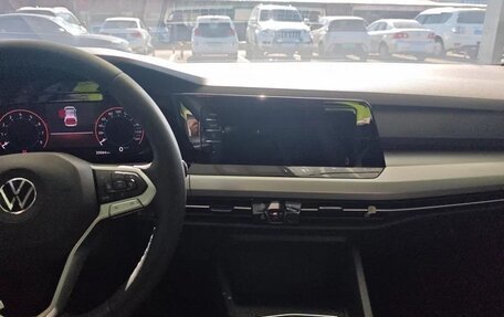 Volkswagen Golf VIII, 2022 год, 1 783 000 рублей, 16 фотография