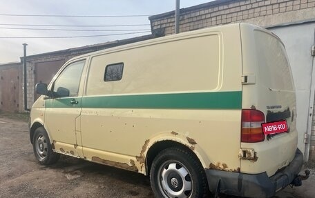 Volkswagen Transporter T5 рестайлинг, 2006 год, 500 000 рублей, 2 фотография