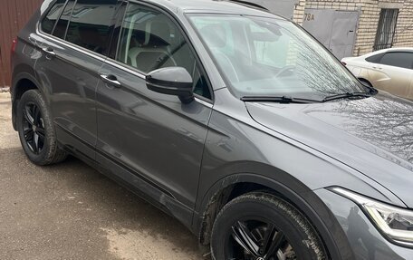 Volkswagen Tiguan II, 2021 год, 3 500 000 рублей, 16 фотография