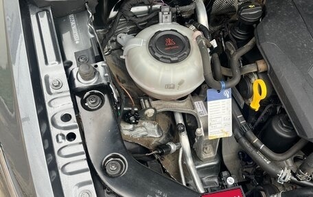 Volkswagen Tiguan II, 2021 год, 3 500 000 рублей, 21 фотография