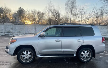 Toyota Land Cruiser 200, 2013 год, 3 500 000 рублей, 2 фотография