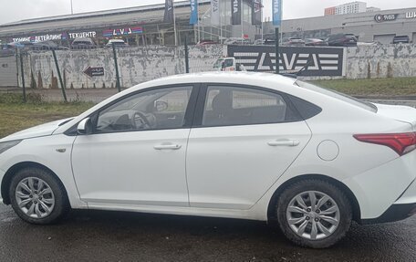 Hyundai Solaris II рестайлинг, 2020 год, 780 000 рублей, 4 фотография