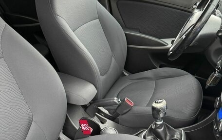 Hyundai Solaris II рестайлинг, 2013 год, 1 100 000 рублей, 7 фотография