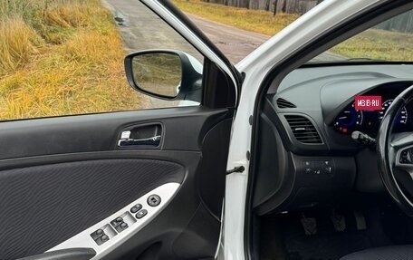 Hyundai Solaris II рестайлинг, 2013 год, 1 100 000 рублей, 10 фотография