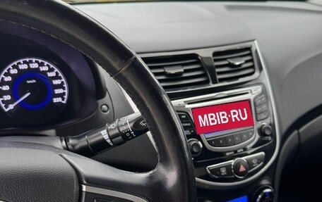 Hyundai Solaris II рестайлинг, 2013 год, 1 100 000 рублей, 9 фотография