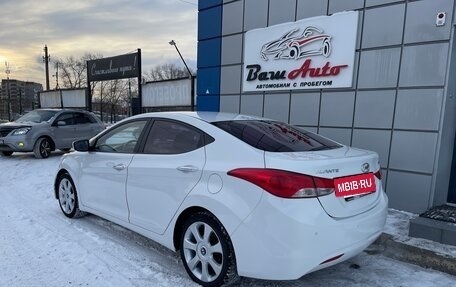 Hyundai Avante, 2011 год, 897 000 рублей, 3 фотография