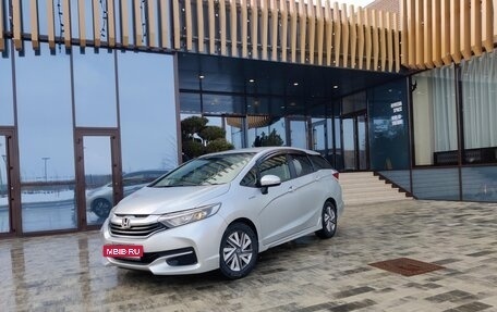 Honda Shuttle II, 2015 год, 1 030 000 рублей, 1 фотография