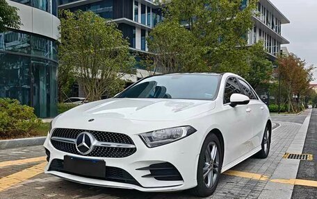 Mercedes-Benz A-Класс, 2022 год, 1 800 096 рублей, 1 фотография