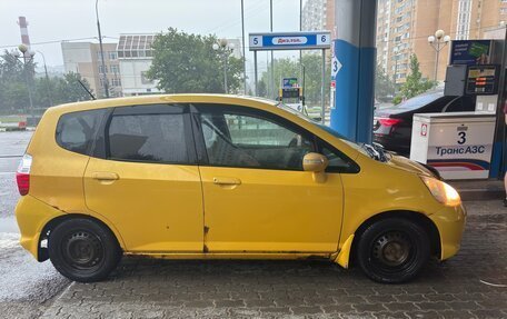 Honda Fit III, 2005 год, 270 000 рублей, 3 фотография
