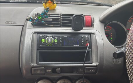 Honda Fit III, 2005 год, 270 000 рублей, 17 фотография