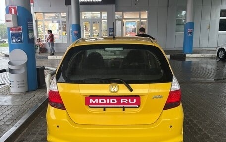 Honda Fit III, 2005 год, 270 000 рублей, 12 фотография