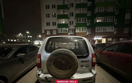 Chevrolet Niva I рестайлинг, 2004 год, 145 000 рублей, 3 фотография