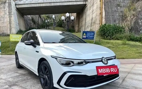 Volkswagen Golf VIII, 2022 год, 1 710 111 рублей, 3 фотография