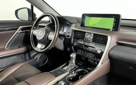 Lexus RX IV рестайлинг, 2021 год, 4 999 000 рублей, 9 фотография