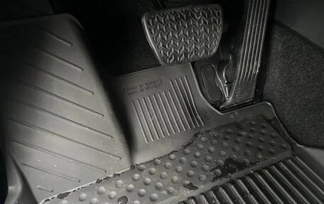 Toyota Crown, 2025 год, 15 фотография