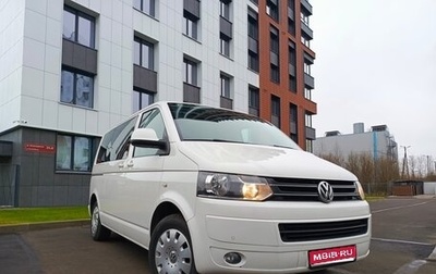 Volkswagen Caravelle T5, 2013 год, 2 350 000 рублей, 1 фотография