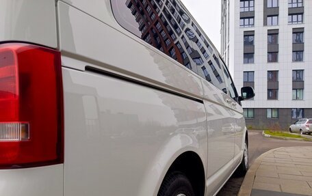 Volkswagen Caravelle T5, 2013 год, 2 350 000 рублей, 18 фотография