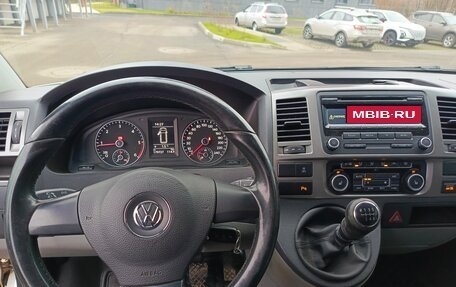 Volkswagen Caravelle T5, 2013 год, 2 350 000 рублей, 11 фотография