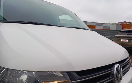 Volkswagen Caravelle T5, 2013 год, 2 350 000 рублей, 22 фотография