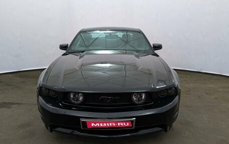 Ford Mustang VI рестайлинг, 2009 год, 2 950 000 рублей, 3 фотография