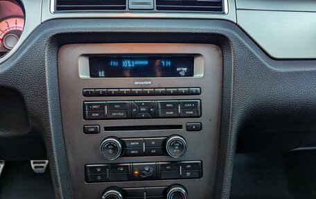 Ford Mustang VI рестайлинг, 2009 год, 2 950 000 рублей, 23 фотография