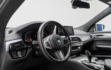 BMW 6 серия, 2019 год, 4 690 000 рублей, 13 фотография