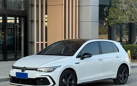 Volkswagen Golf VIII, 2022 год, 1 450 066 рублей, 1 фотография