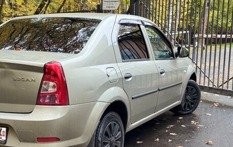Renault Logan I, 2011 год, 300 000 рублей, 1 фотография