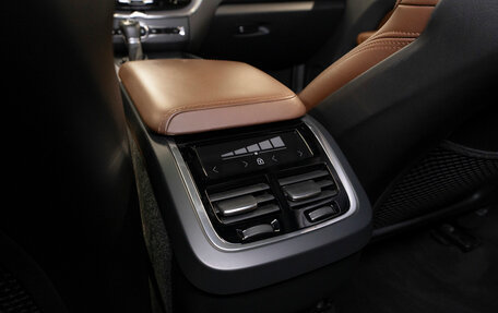 Volvo XC60 II, 2019 год, 3 140 000 рублей, 17 фотография