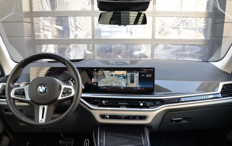 BMW X7, 2023 год, 21 000 000 рублей, 12 фотография