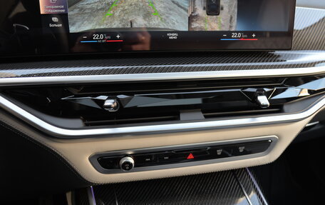 BMW X7, 2023 год, 21 000 000 рублей, 18 фотография