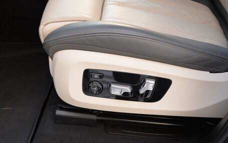 BMW X7, 2023 год, 21 000 000 рублей, 26 фотография