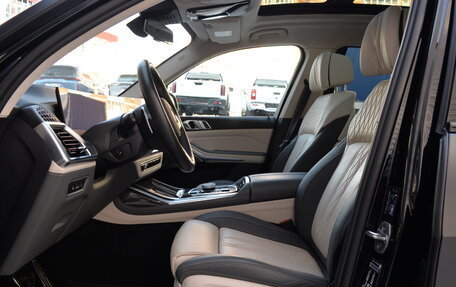 BMW X7, 2023 год, 21 000 000 рублей, 24 фотография